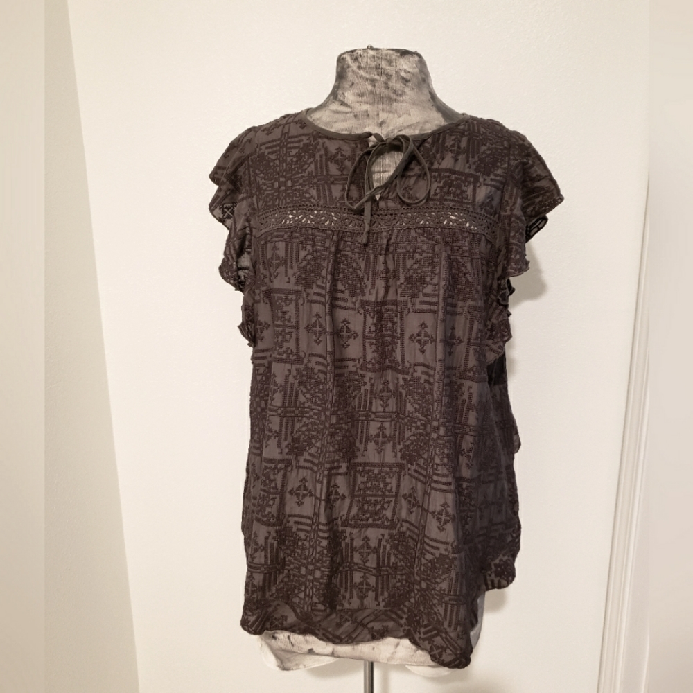 Hiché Flowy Embroidered Top